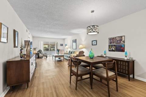 1223 S Lakes End Drive #E-1, Fort Pierce FL - photo 8 of 31