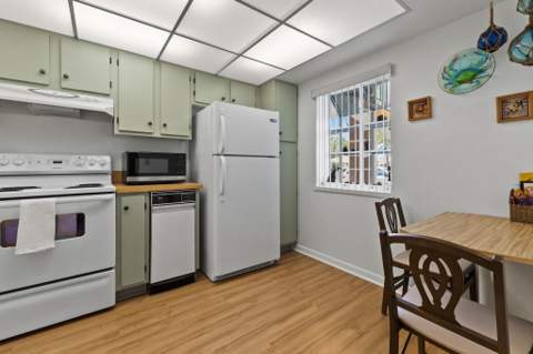 1223 S Lakes End Drive #E-1, Fort Pierce FL - photo 6 of 31