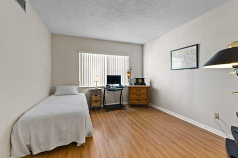 1223 S Lakes End Drive #E-1, Fort Pierce FL - photo 15 of 31