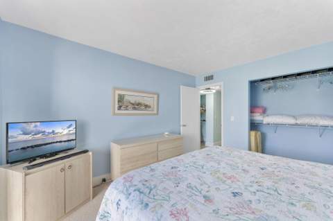 3322 Cynthia Lane #102, Lake Worth Beach FL - photo 11 of 21