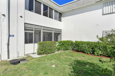 3322 Cynthia Lane #102, Lake Worth Beach FL - photo 16 of 21
