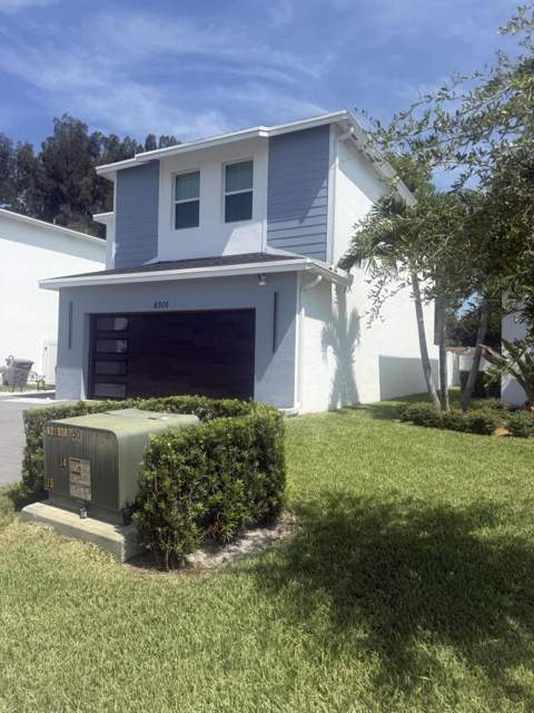6305 Tenor Drive, West Palm Beach FL - photo 6 of 42