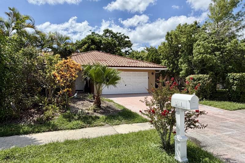 3 bedroom Single Family Residence at 7160 NW 4th Avenue, Hidden Lake, Boca Raton — photo 2