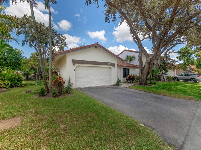 2 bedroom Single Family Residence at 627 Hollows Circle, The Hollows Of Deer Creek, Deerfield Beach — photo 4