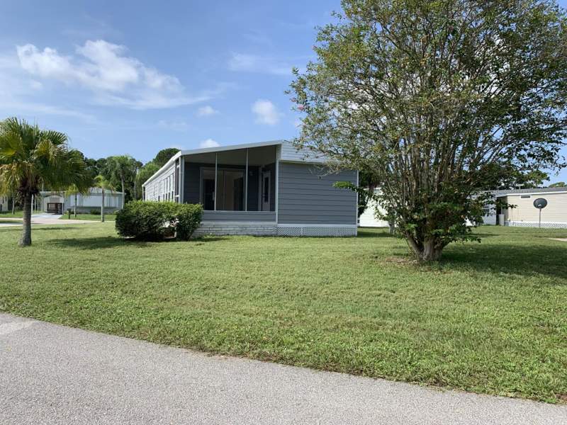 2 bedroom Mobile Home at 34 San Luis Obispo, Spanish Lakes Country Club Village, Fort Pierce — photo 3