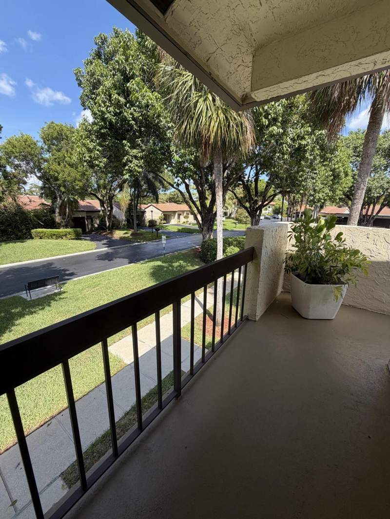 2 bedroom Condominium at 21785 Cypress Drive #46B, Horizons Of Boca Lago Condo, Boca Raton — photo 4