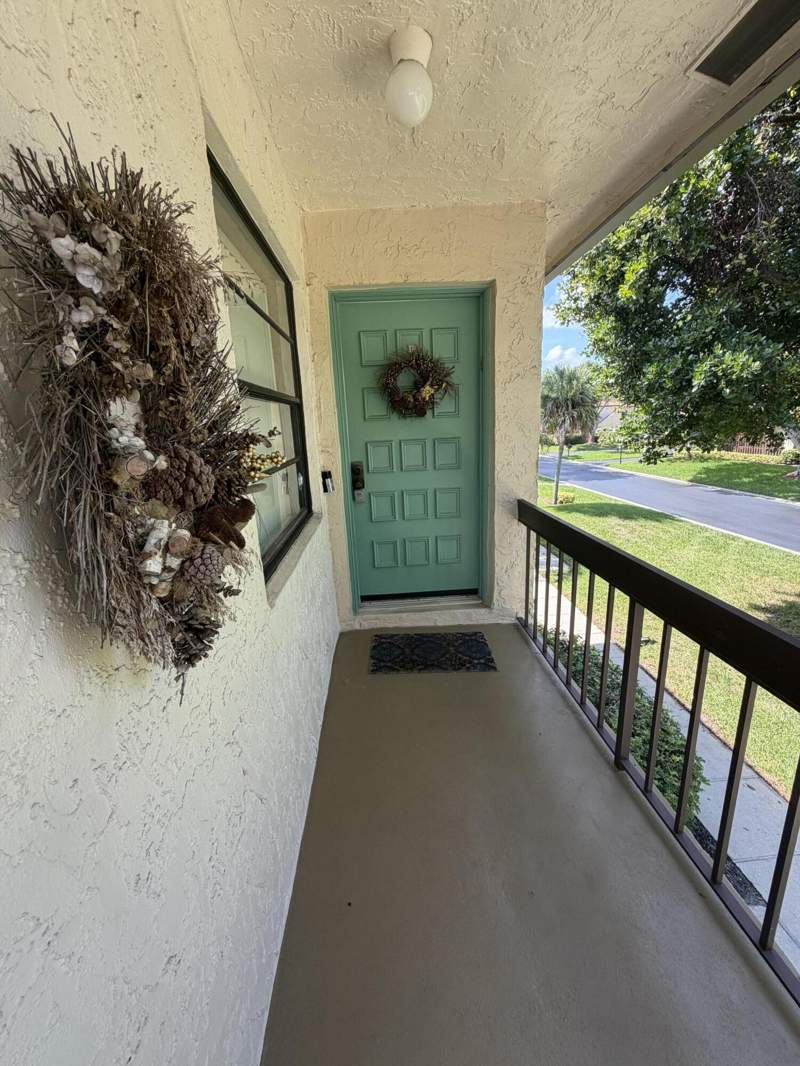 2 bedroom Condominium at 21785 Cypress Drive #46B, Horizons Of Boca Lago Condo, Boca Raton — photo 3