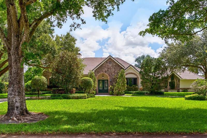 5 bedroom Single Family Residence at 5591 W Leitner Drive, Whispering Woods, Coral Springs — photo 2