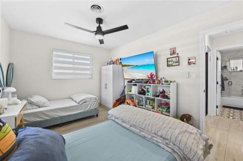 1100 N 57th Terrace, Hollywood FL - photo 14 of 25