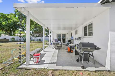 1100 N 57th Terrace, Hollywood FL - photo 22 of 25