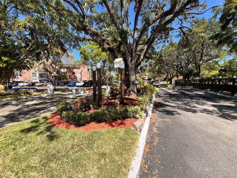 3710 Inverrary Drive #3Y, Lauderhill FL - photo 24 of 24