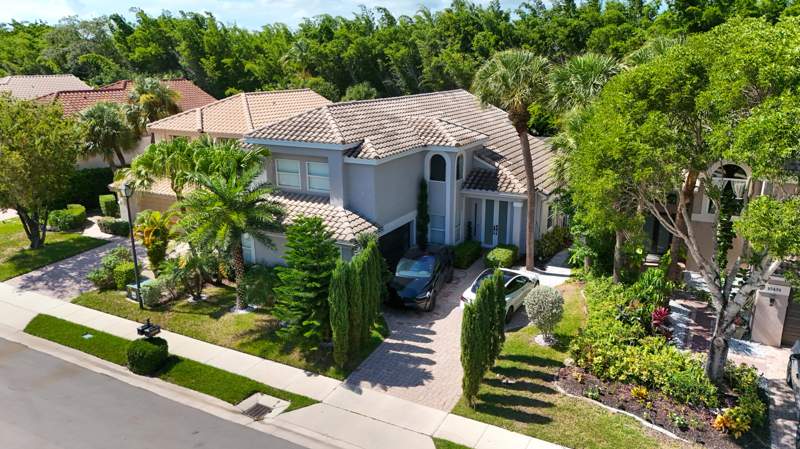 3 bedroom Single Family Residence at 10438 Buena Ventura Drive, Tract D Of Mission Bay, Boca Raton — photo 2