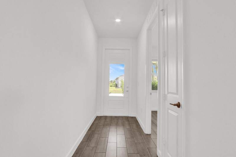 3 bedroom Single Family Residence at 977 SE Crosswood Way, Veranda Preserve West Phase 3, Port St. Lucie — photo 4