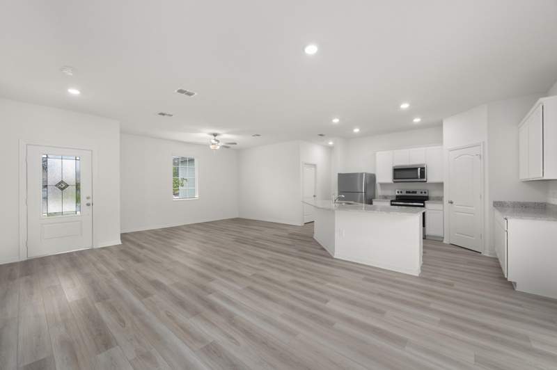 3 bedroom Single Family Residence at 1431 SW Becker Road, Port St Lucie, Port St. Lucie — photo 5
