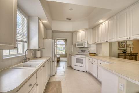 8907 Oldham Way, Palm Beach Gardens FL - photo 14 of 49