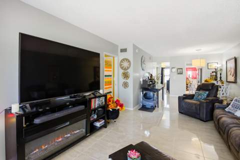 2300 SW 22nd Avenue #112, Delray Beach FL - photo 17 of 51