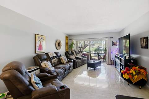 2300 SW 22nd Avenue #112, Delray Beach FL - photo 18 of 51