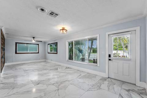 819 6th Street, Lake Park FL - photo 8 of 57