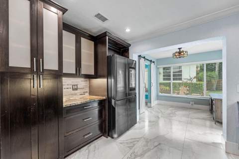 819 6th Street, Lake Park FL - photo 15 of 57