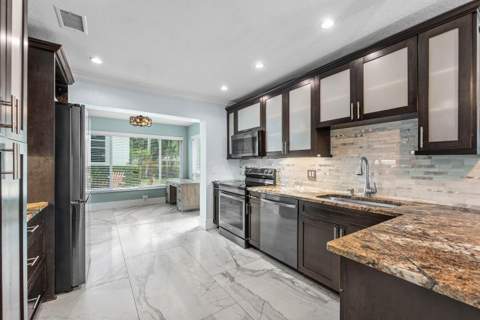 819 6th Street, Lake Park FL - photo 16 of 57