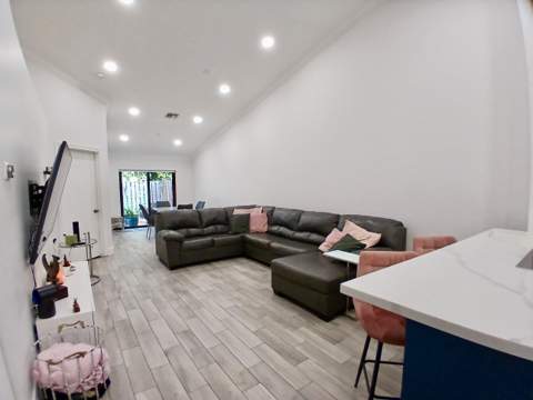 11173 NW 38th Place, Sunrise FL - photo 11 of 37