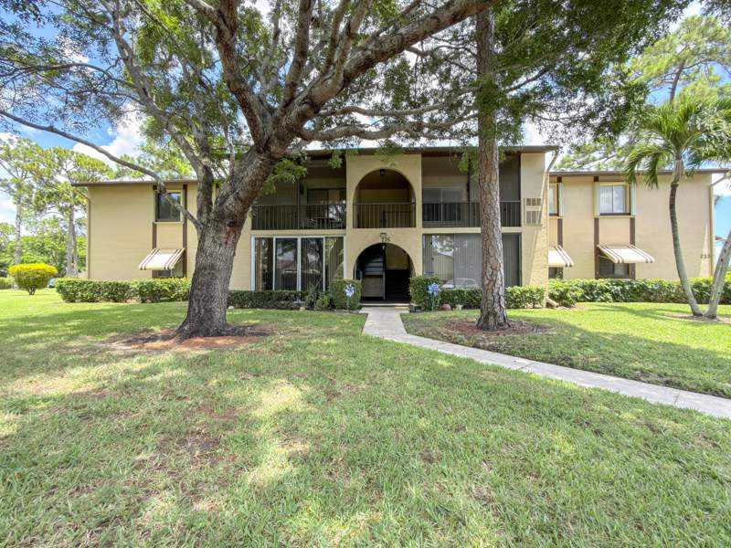2 bedroom Condominium at 235 Pine Hov Circle #A-2, Pine Ridge South II Condo, Greenacres — photo 3