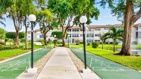 3401 NW 47th Avenue #401, Lauderdale Lakes FL - photo 24 of 25