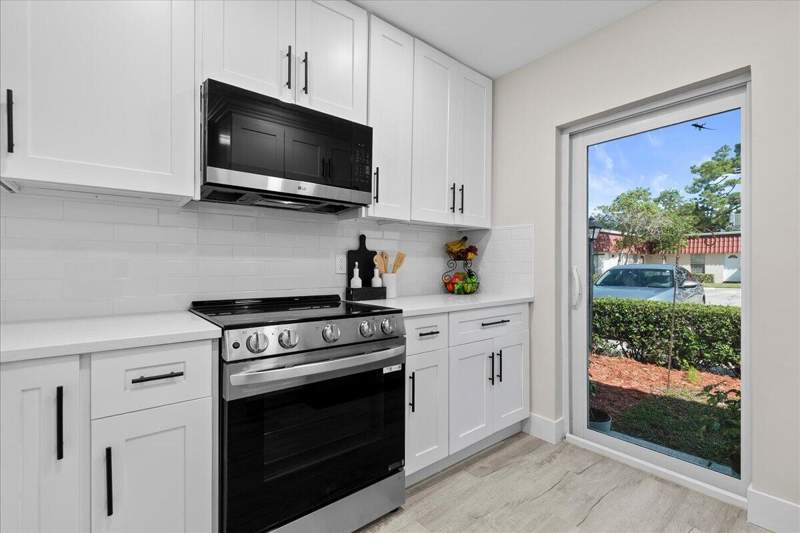 2 bedroom Condominium at 742 Nantucket Circle, Covered Bridge Condo, Lake Worth — photo 4