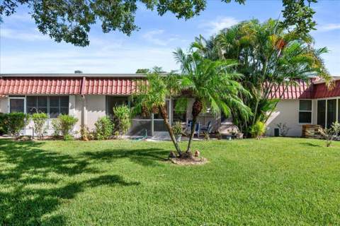 742 Nantucket Circle, Lake Worth FL - photo 20 of 42