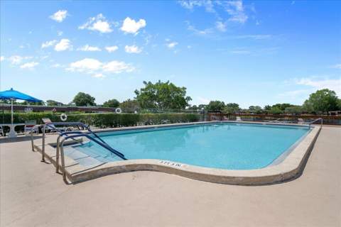 742 Nantucket Circle, Lake Worth FL - photo 23 of 42