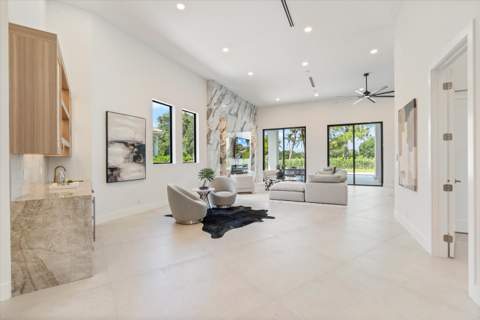 2525 Seminole Circle, West Palm Beach FL - photo 9 of 54