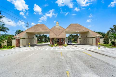 224 Fanshaw F, Boca Raton FL - photo 18 of 19