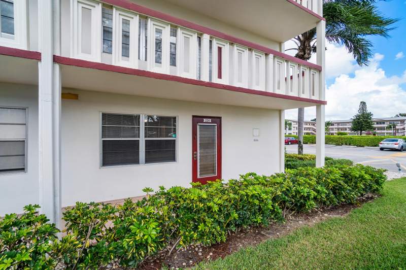2 bedroom Condominium at 224 Fanshaw F, Fanshaw At Century Village Condo, Boca Raton — photo 3
