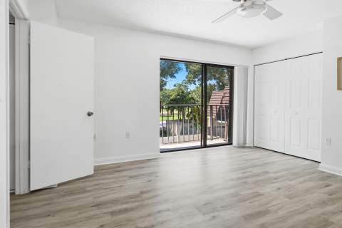 7224 72nd Way, West Palm Beach FL - photo 19 of 38
