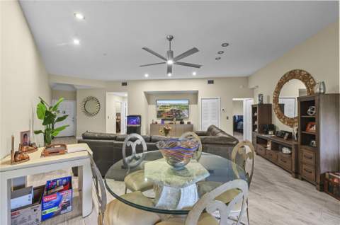 7520 La Paz Boulevard #306, Boca Raton FL - photo 10 of 36