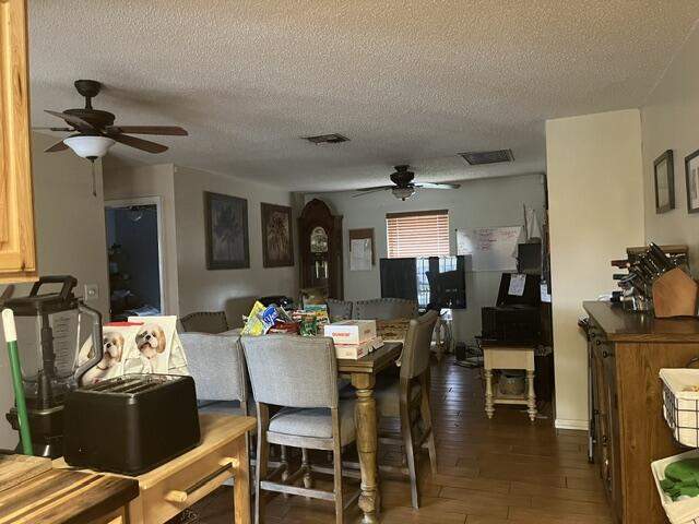 3 bedroom Single Family Residence at 9500 NW 31st Place, Welleby Unit Eight, Sunrise — photo 3