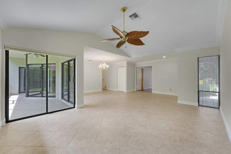 2 bedroom Condominium at 13 Lexington Lane #A, Lexington Green Condo, Palm Beach Gardens — photo 4
