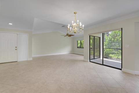 13 Lexington Lane #A, Palm Beach Gardens FL - photo 6 of 27