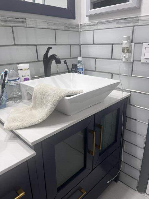 9500 NW 31st Place, Sunrise FL - photo 8 of 15