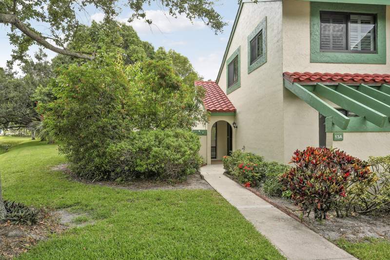 2 bedroom Condominium at 13 Lexington Lane #A, Lexington Green Condo, Palm Beach Gardens — photo 2