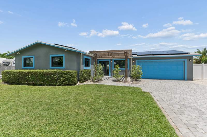 4 bedroom Single Family Residence at 405 Chapel Hill Boulevard, Mission Hill, Boynton Beach — photo 3