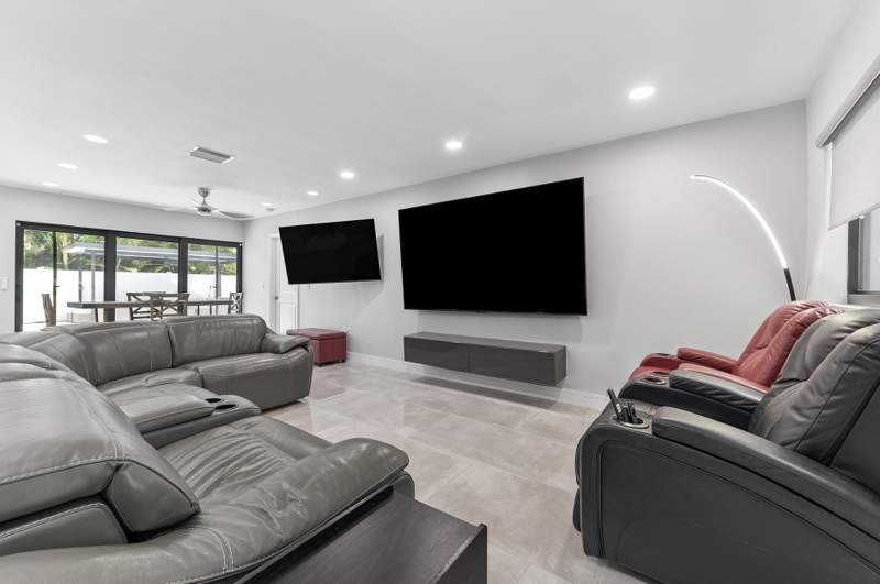 4 bedroom Single Family Residence at 405 Chapel Hill Boulevard, Mission Hill, Boynton Beach — photo 4