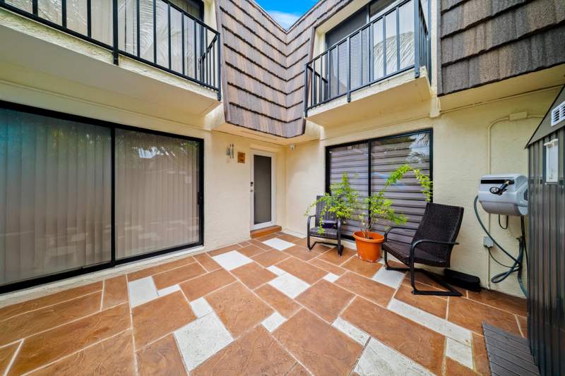 2 bedroom Townhouse at 1524 Forest Lakes Circle #A, Forest Lakes, West Palm Beach — photo 2