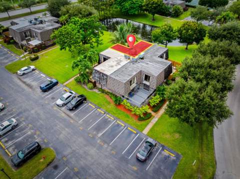 1524 Forest Lakes Circle #A, West Palm Beach FL - photo 6 of 36
