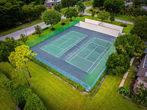 1524 Forest Lakes Circle #A, West Palm Beach FL - photo 7 of 36