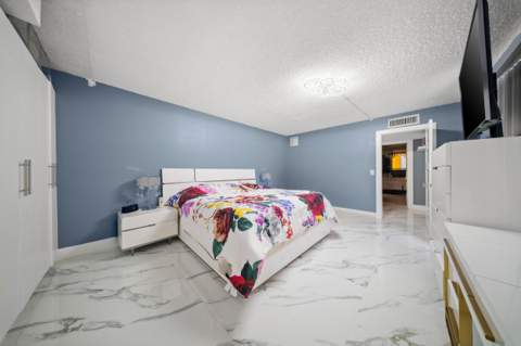 1524 Forest Lakes Circle #A, West Palm Beach FL - photo 13 of 36