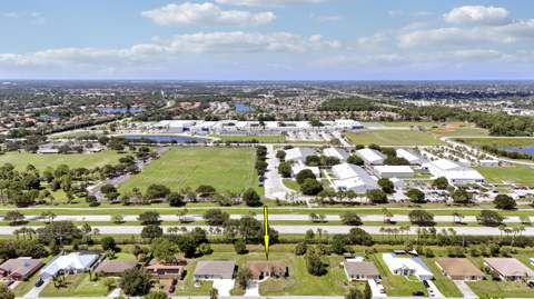 1049 SW Janette Avenue, Port St. Lucie FL - photo 17 of 20