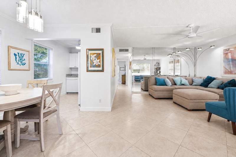 2 bedroom Condominium at 21 Flanders A, Kings Point, Delray Beach — photo 3