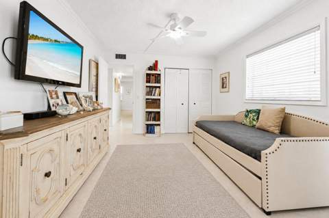 21 Flanders A, Delray Beach FL - photo 15 of 36
