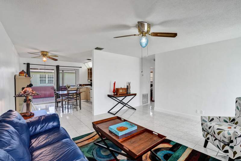 2 bedroom Single Family Residence at 4900 NW 27 Terrace, Tamarac Lakes South, Tamarac — photo 5